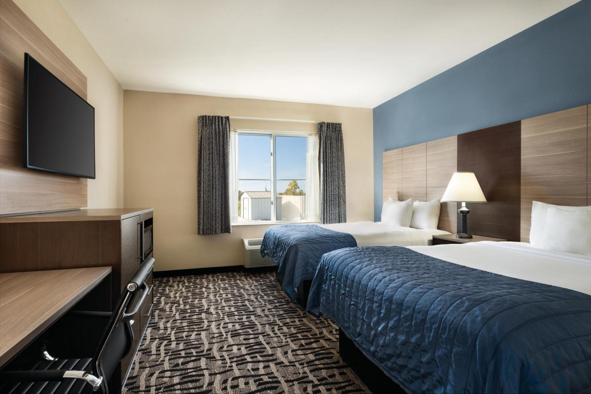 Baymont By Wyndham Ft. Leonard/Saint Robert Hotel Екстериор снимка